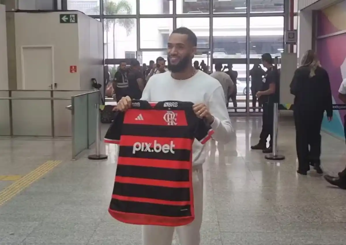 Juninho chegou para ser reforço do Flamengo ( Foto: Thiago Lima /GE ) 