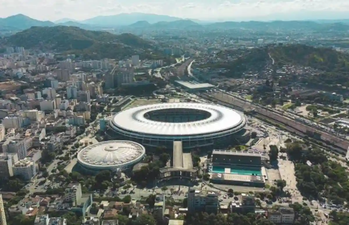 Todos os principais estádios do Rio de Janeiro, como o Maracanã, serão monitorados por drone; Medida começa em jogo do Flamengo - Foto: Reprodução 