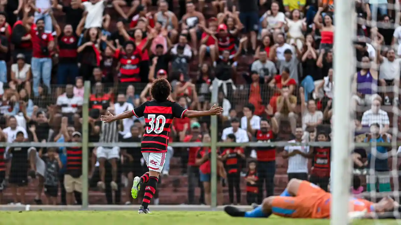 Saiba onde assistir Flamengo x Zumbi na Copinha 2025 - foto: reprodução