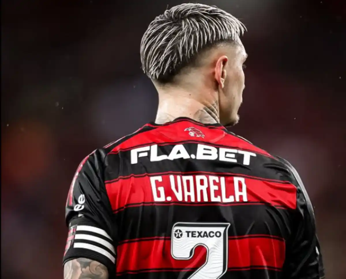 O lateral Guilhemo Varela foi liberado pela diretoria do Flamengo para ir ao Uruguai, acompanhar o velório de sua mãe, que infelizmente faleceu