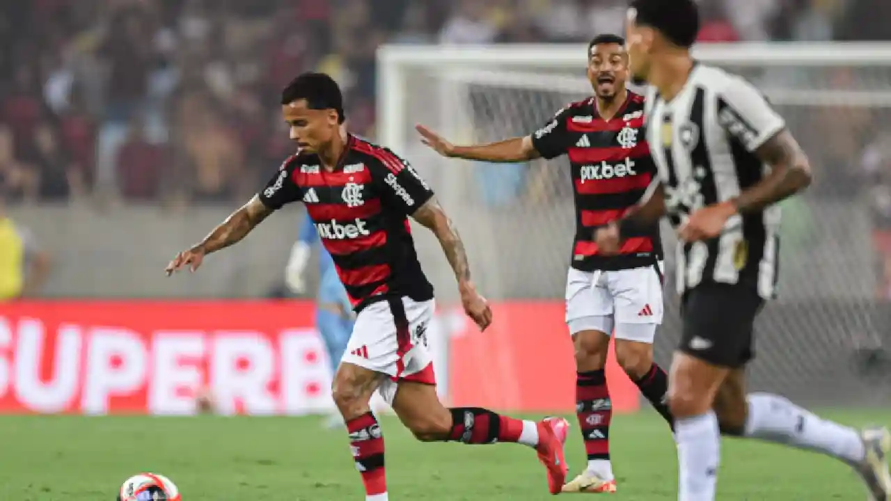 Allan recebe elogios e busca mais espaço no Flamengo para a temporada 2025; Filipe Luís reconhece o esforço - foto: reprodução