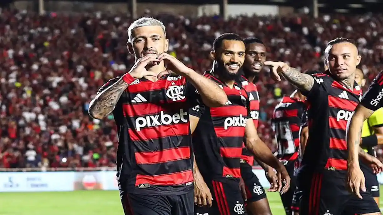 Arrascaeta faz golaço de cavadinha e marca primeiro tento com a camisa 10 do Flamengo (Reprodução/ Flamengo)