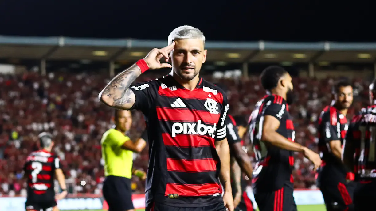 Flamengo monitora reforços para o Super Mundial e busca substituto para Arrascaeta