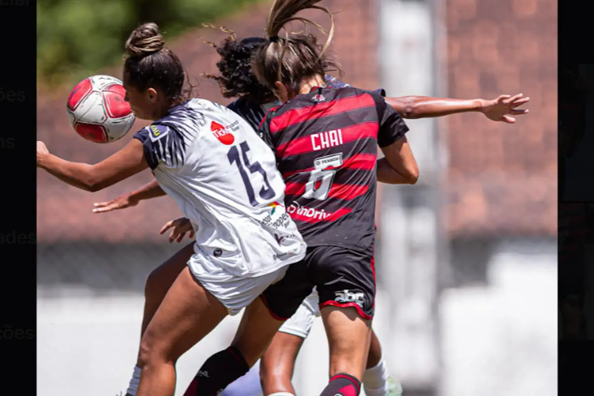 The left-back Chai scored a great goal and then scored another. Base, Mariana completed the head score.