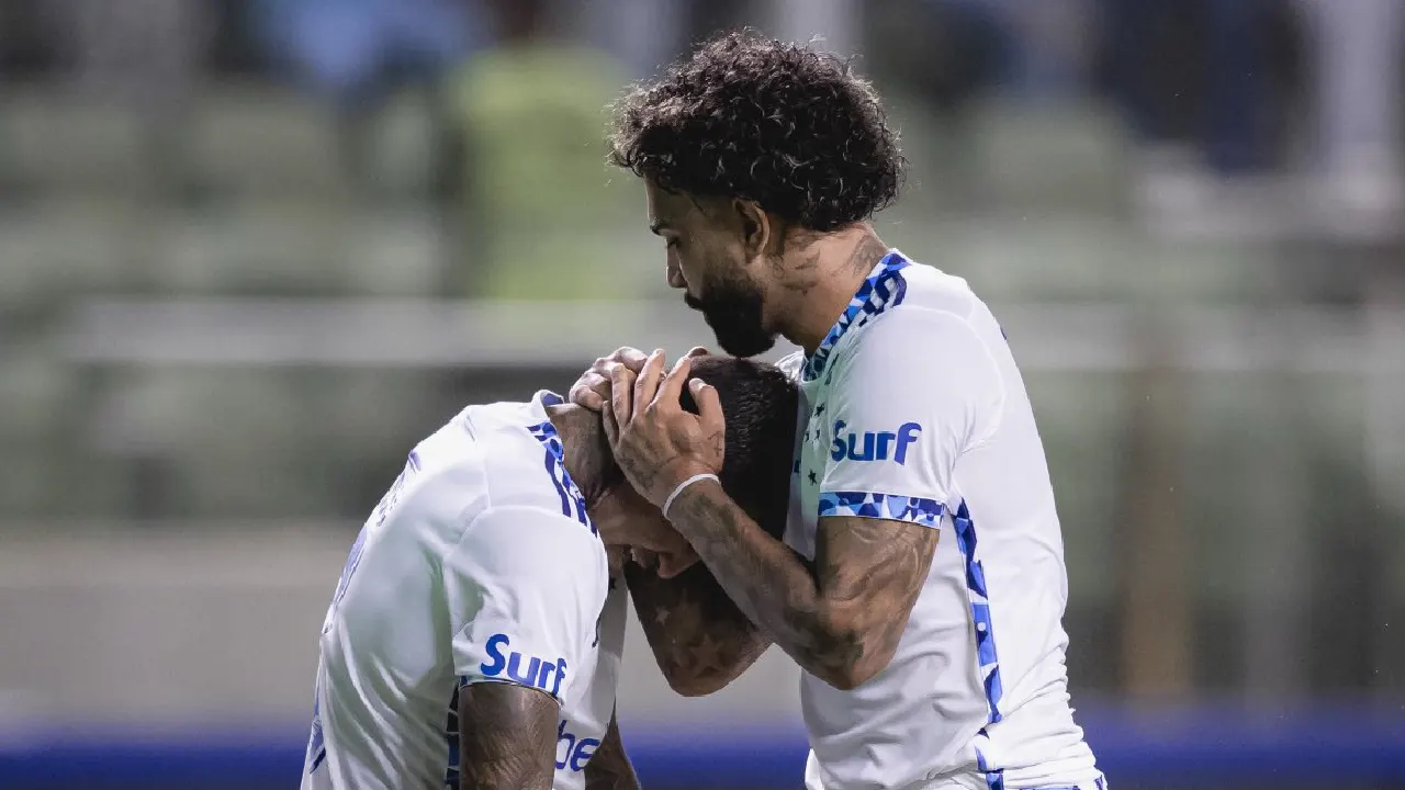 Ex-Flamengo, Gabigol recebe críticas após atuação discreta na semifinal do Campeonato Mineiro, gerando insatisfação entre torcedores - foto: reprodução