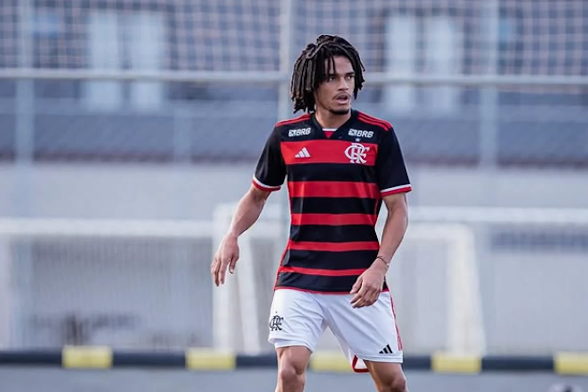 Gusttavo está entre os relacionados para a partida do Flamengo diante da Portuguesa, em Minas Gerais, nesta quarta. Foto: Reprodução