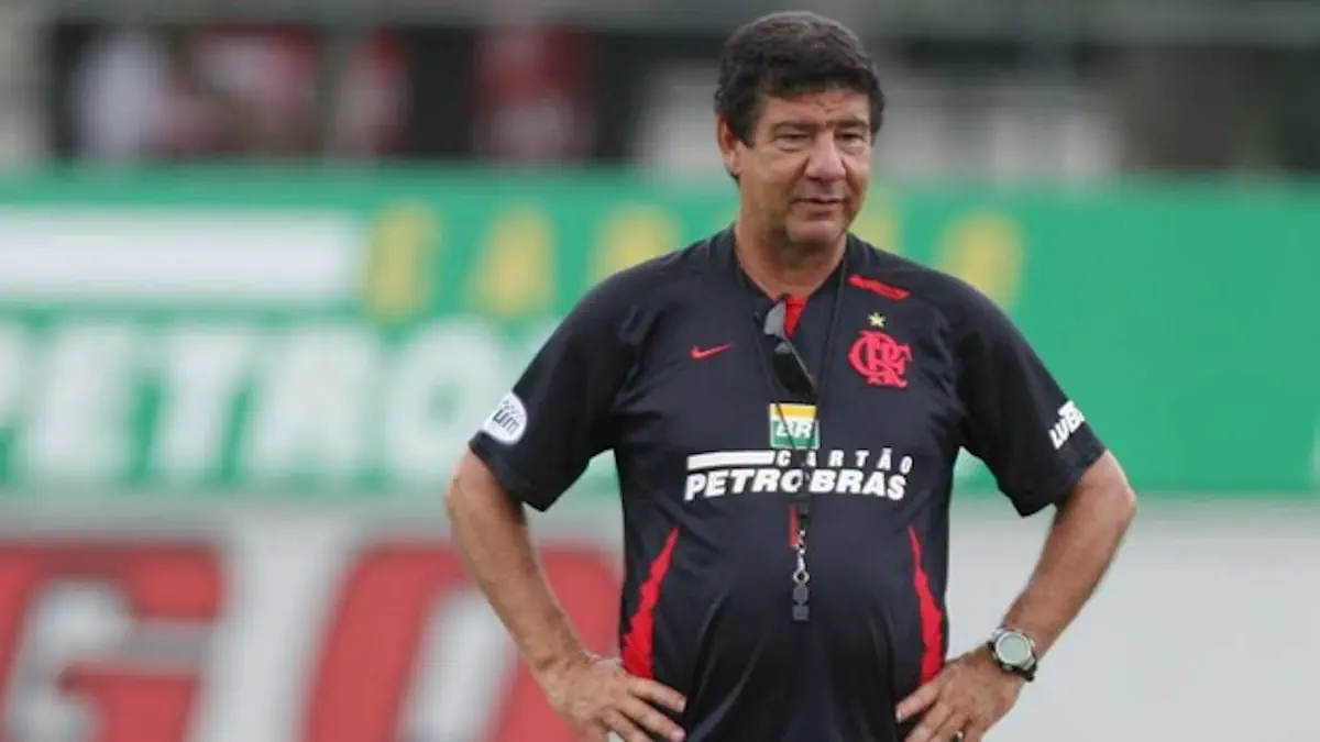 Joel Santana com seu jeito brincalhão , ja trabalhou com inúmeros craques e os mais variados elencos, inclusive no Flamengo