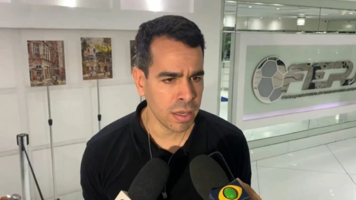 Marcelo Sant'Ana, dirigente do Vasco, justifica escolha do Engenhão para o clássico contra o Flamengo - Foto: Tébaro Schmidt