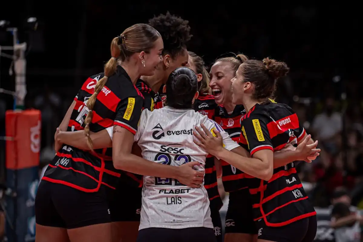 Sesc Flamengo enfrenta Batavo/Mackenzie no Maracanãzinho buscando vitória para alcançar o G4 na Superliga Feminina - foto: reprodução