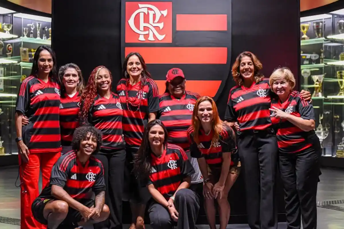 Flamengo inaugura exposição em homenagem a atletas rubro-negras que marcaram nome na história