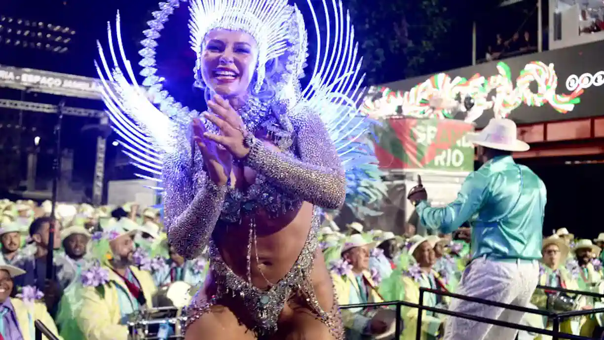 Carnaval 2025: onde assistir aos desfiles das Campeãs do Rio de Janeiro neste sábado