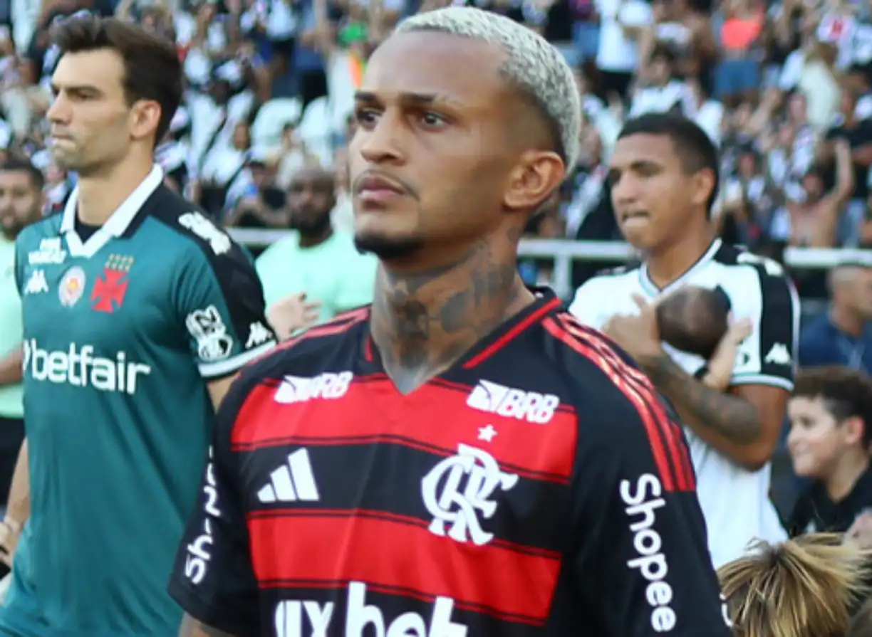 Wesley, lateral do Flamengo, pode ser o novo reforço do Real Madrid na próxima janela de transferências - foto: reprodução